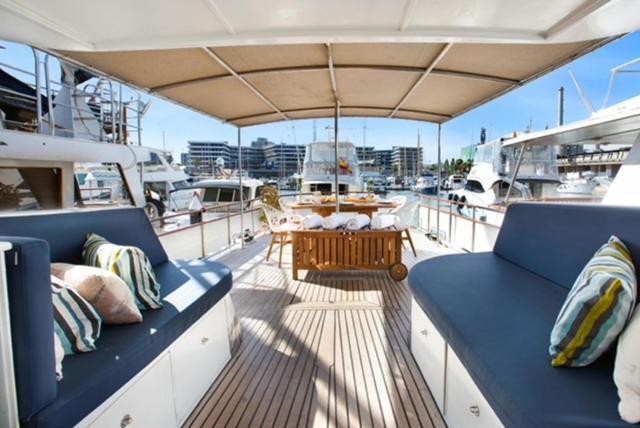 Charming Boat In Barcelona - Perfect Getaway Hotel Sant Adria de Besos Exterior photo